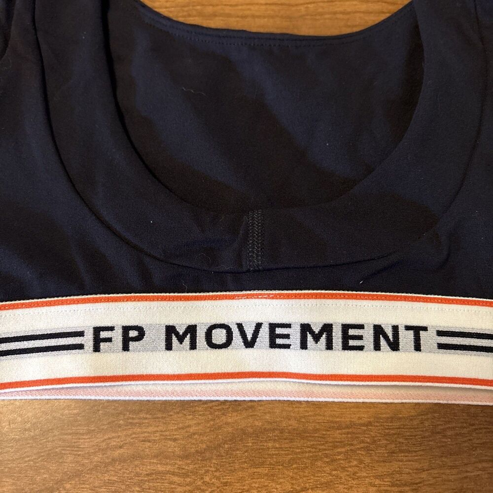 Women’s Free People Movement Sports Bra Navy Back Opening Wide Straps Size S - Picture 4 of 7